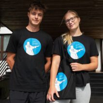 KUK_0487-merch-mansio-2025-tricko-taska-cvc-web